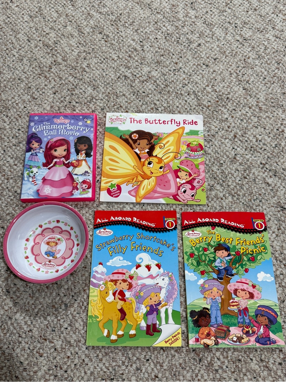 Strawberry shortcake book and bowl bundle!